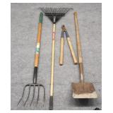 Vigoro & Craftsman Gardening Tools (4) Pieces