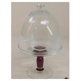 Glass Stand w/Choche Dome