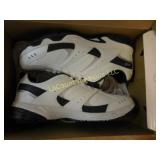 mens tennis shoes sz 13 new in box