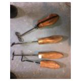 Shoe horns