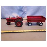 Ertl Farmall H & Grain Wagon