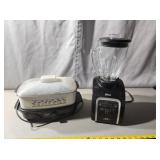 Oster Blender & Westbend Slow Cooker