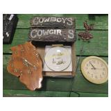 Collector plate, Illinois wooden clock,