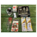 Serving utensils, stream light Trident headlamp,