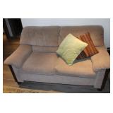 Love Seat, very clean/good condition