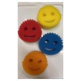 4 pack smiley sponges new