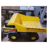 Tonka Mighty 768 dump truck 17in