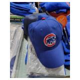 4 Chicago Cubs hats & 2 shirts men