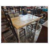 Dining room table with 2 chairs 30x48x24