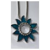 New sparkly blue sun flower necklace 20in chain