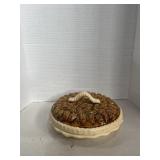 1984 Pecan pie dish with lid 10 1/2x 10 1/2 in