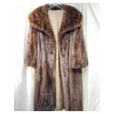 Mink Brn 3/4 Length Fur Coat. Est Sz Medium