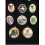 Assortment of ceramic & plastic brooches &