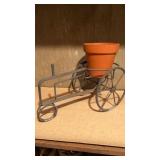 Tractor pottery holder