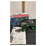 Revell monogram snap tite grave digger monster