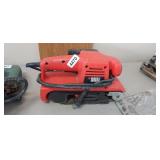 BLACK AND DECKER SANDER