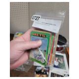 (50) 1975 COMMONS BASEBALL TRADING CARDS