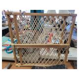 BABY GATE