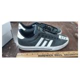 ADIDAS SHOES SIZE 10.5