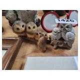 2 SETS OF OWL DECOR *ONE IS CERAMIC, OTHER IS SOLI