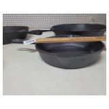 CAST IRON SKILLET