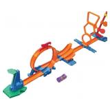 Hot Wheels Toy Car Track Set with 1:64 Vehicle,