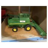 Johnï¿½s Deere 9870 Sts tractor metal