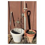 Planters, Garden Tools and Decor