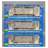 Three Atlas O gauge Erie airslide hoppers in original boxes 6364