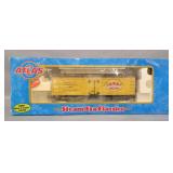 Atlas O gauge Steam Era Classics Crown 36 foot wood reefer in original box 8033-2