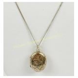 VINTAGE 14K GOLD OVAL LOCKET AND CHAIN