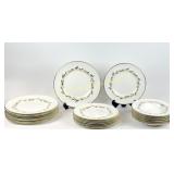 ROYAL WORCESTER SAGUENAY DINNER SERVICE FOR 8+