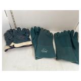 3 pairs of work rubber gloves