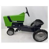 Deutz-Allis 7145 NF Pedal Tractor, Ertl