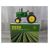 John Deere 2520 Hi-Crop, Two Cylinder Expo XXIII