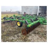 John Deere 714 chisel plow