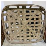 Tobacco Basket