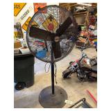 Central Machinery 30in Pedestal Shop Fan