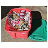 VARIETY OF CHRISTMAS ORNAMENTS IN TOTE W/LID