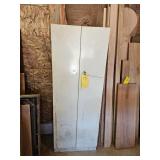 DOUBLE DOOR METAL CUPBOARD & CONTENTS OF