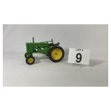 ERTL 1/16TH JOHN DEERE MODEL 60