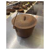 Flat Bottom Pot with Lid