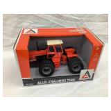 NIB Ertl Allis-Chalmers 7580 1:32 Toy Tractor