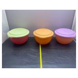 Plastic kitchen containers