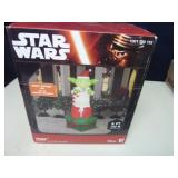 CHRISTMAS INFLATABLE STAR WARS YODA