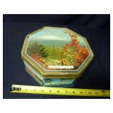 VINTAGE SUNSHINE BISCUITS TIN