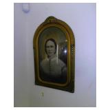 ANTIQUE CURVED GLASS FRAME