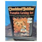 Cherish Teddy pumpkin carving set
