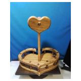 Wood heart-shaped stand with hook