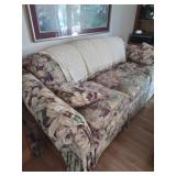 Nice lazy boy thru seat floral sofa